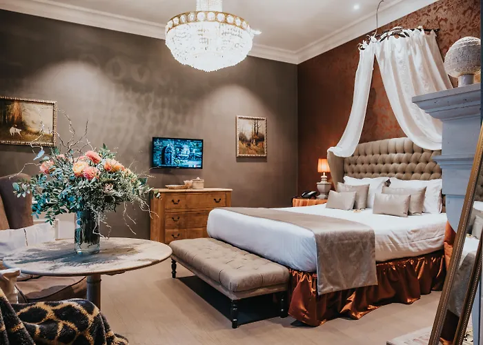 Hotel De Castillion - Small elegant family hotel