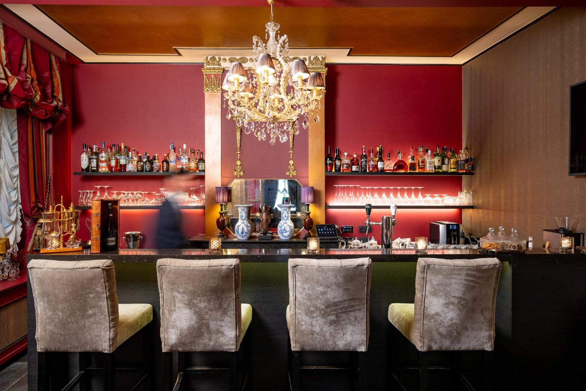 Luxury Boutique De Castillion Hotel