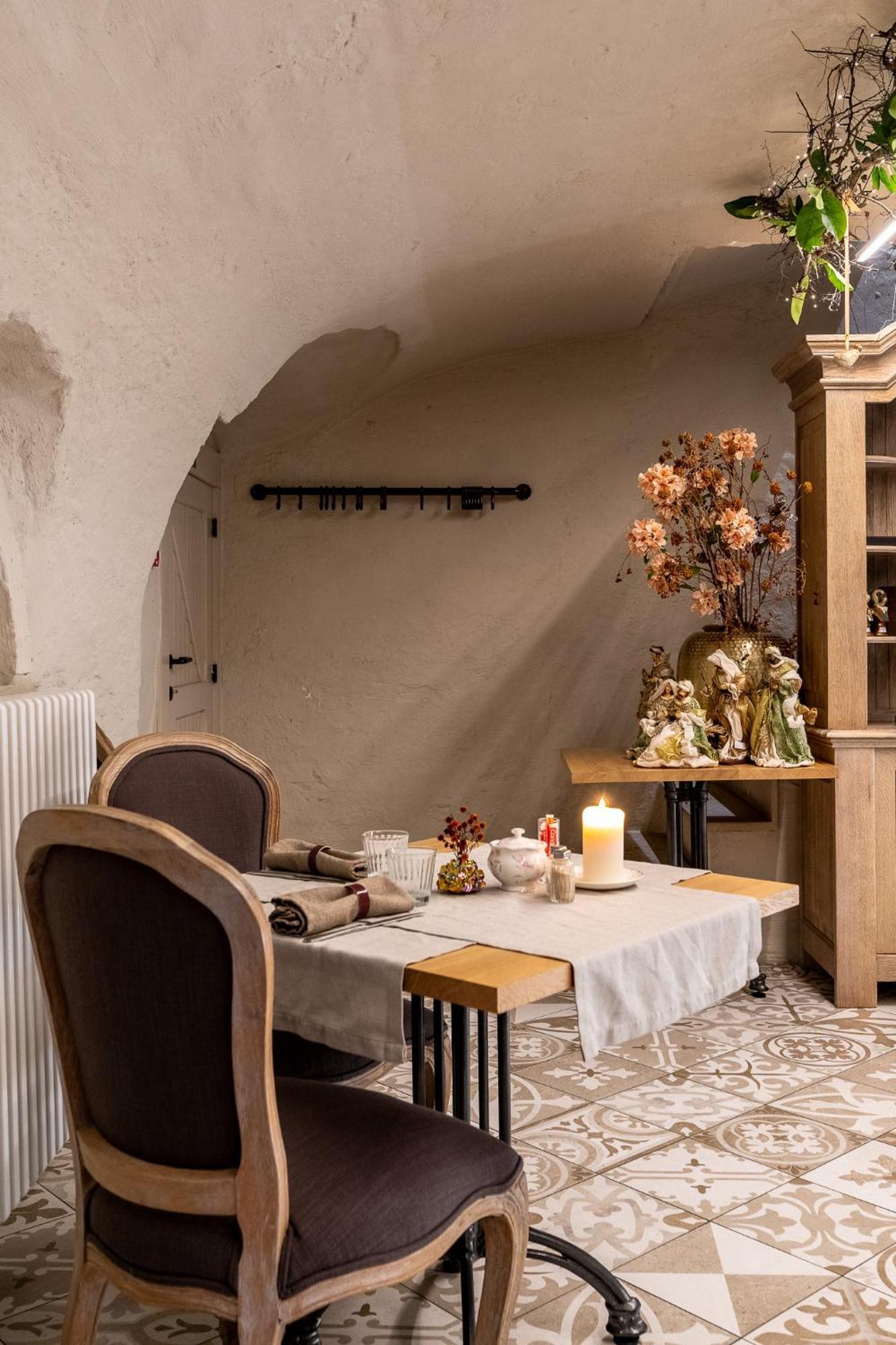 Boutique De Castillion