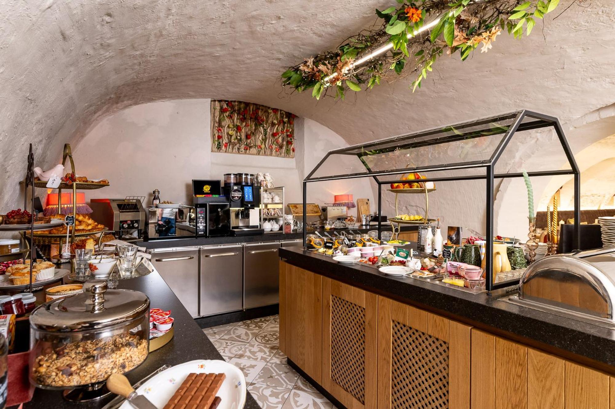 Luxury Boutique De Castillion